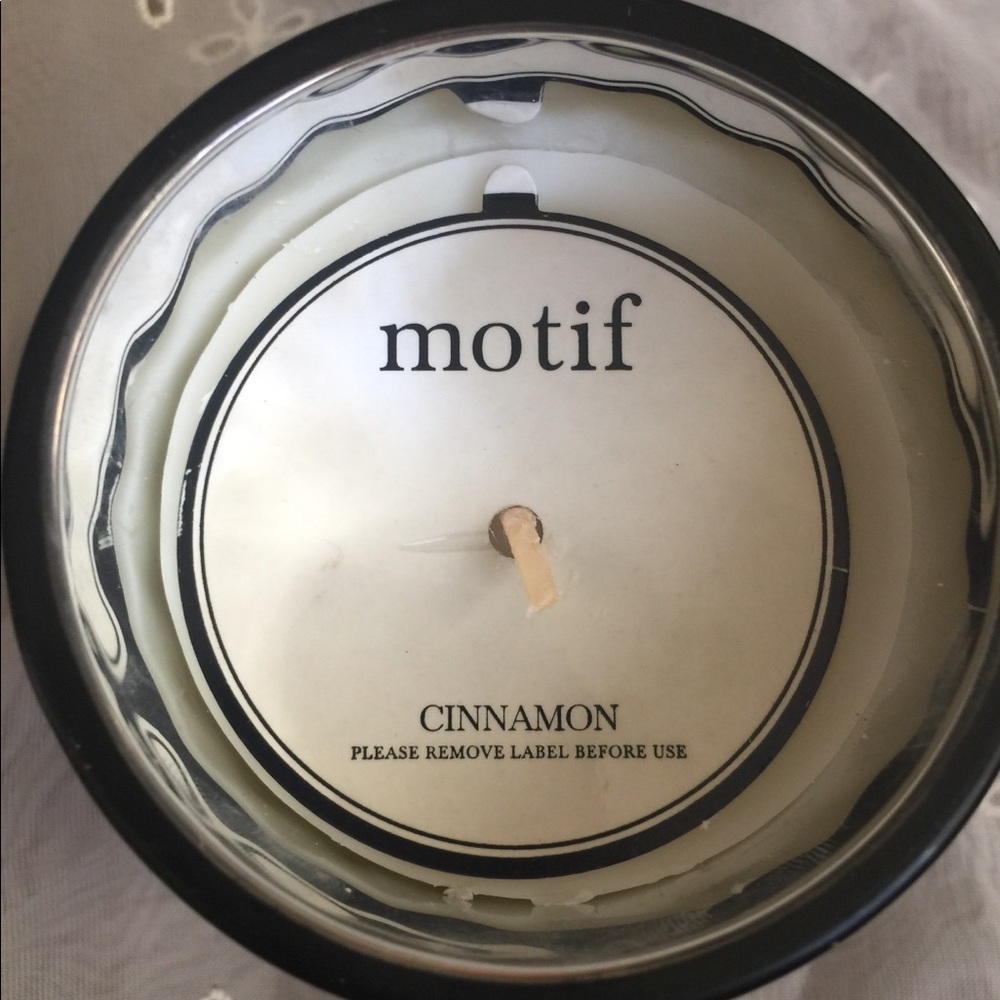 Motif Candle